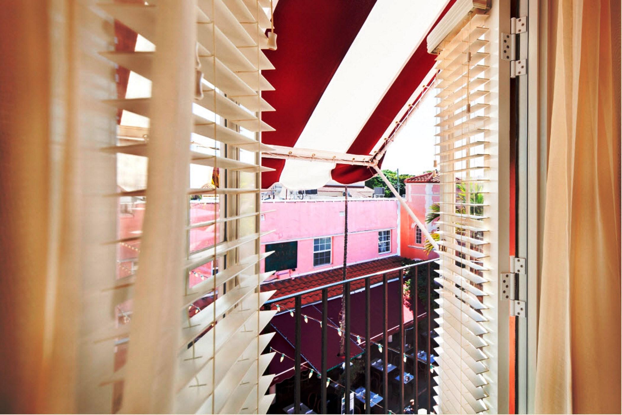 Kasa El Paseo Miami Beach Exterior photo