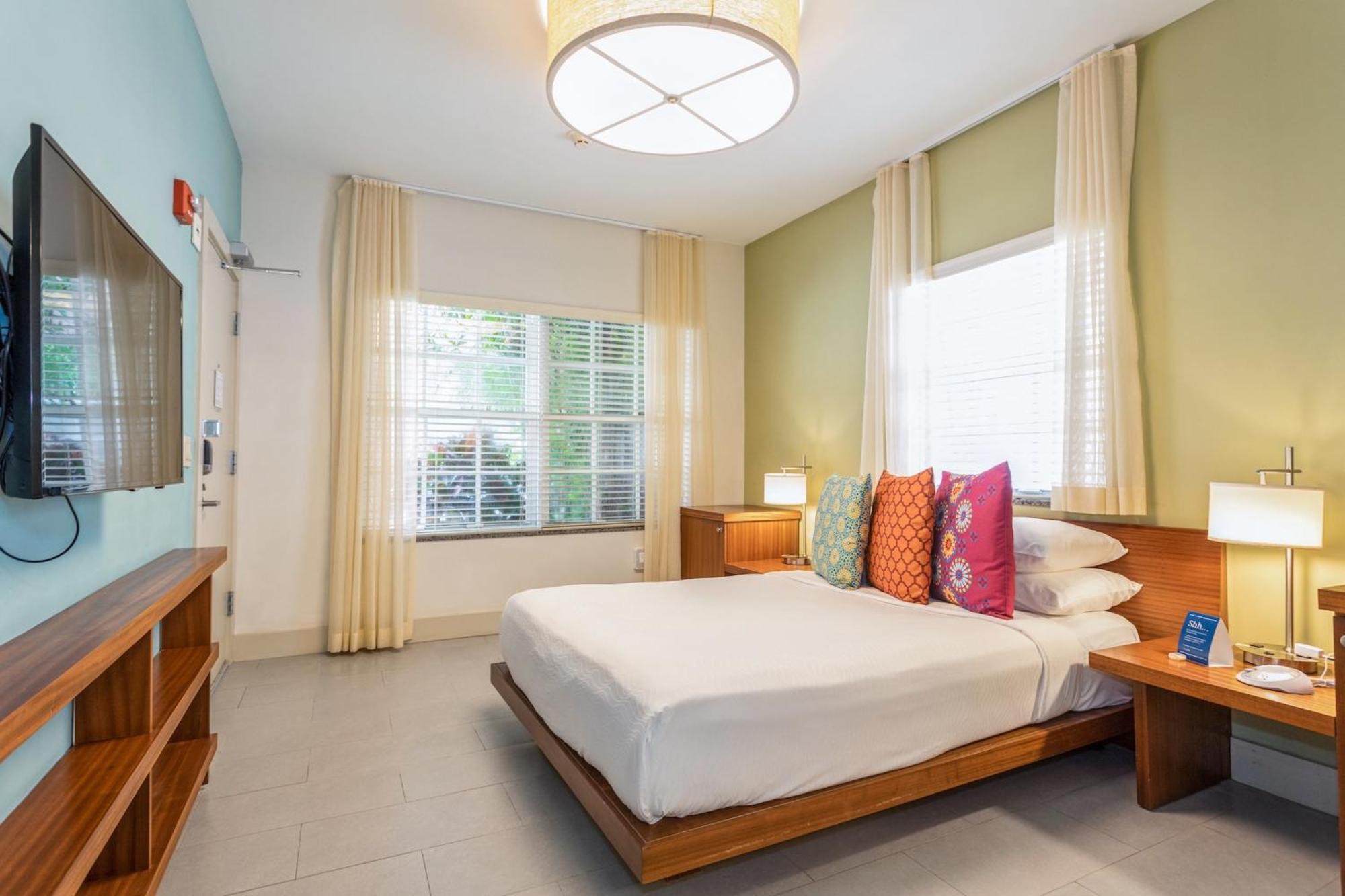 Kasa El Paseo Miami Beach Room photo
